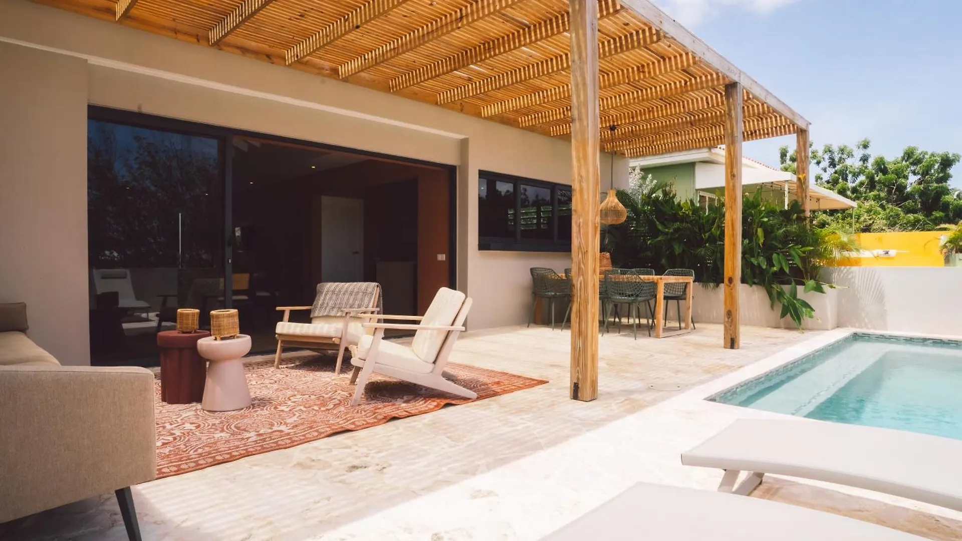 Villa Janssen With Private Pool, Jan Thiel 6P