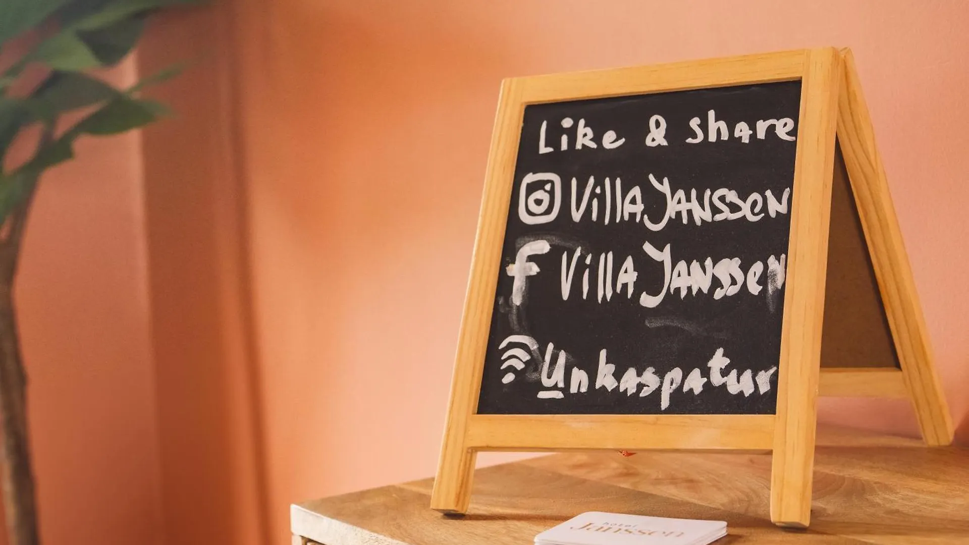 Villa Janssen With Private Pool, Jan Thiel 6P