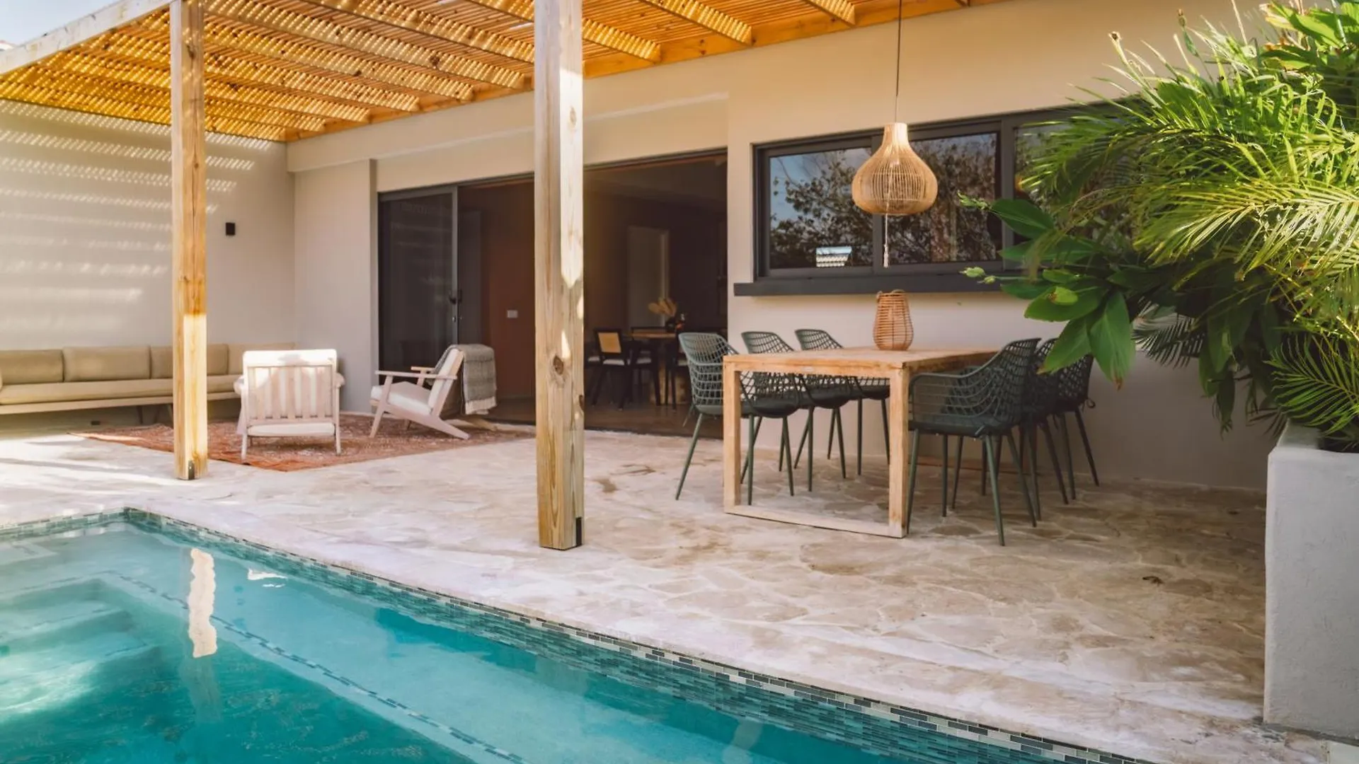 Villa Janssen With Private Pool, Jan Thiel 6P Curaçao